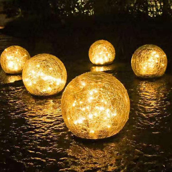 Lampa Solara Glob din Sticla Crapatura, Lumina Alb Cald, Rezistenta la Apa IP65, Decoratiune Gradina si Terasa