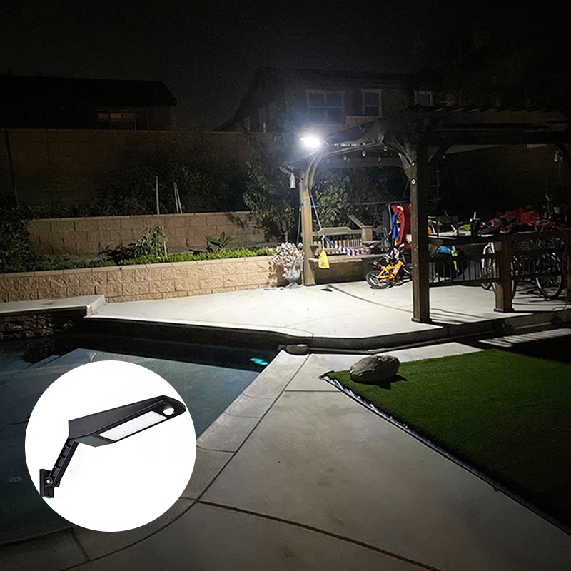 Lampa-solara-de-peretegard-Negru-7-Classlights.jpg